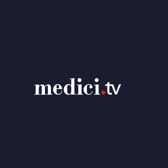 Mørkeblå baggrund med teksten medici og tv i hvid. Punktummet mellem medici og tv er rødt.